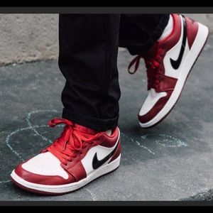 BRAND NEW NEVER WORN Air Jordan Low Noble Red/B+W